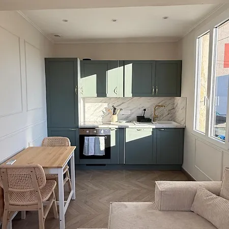 Beautiful Apartment, Shopping Walk * Villeneuve-Loubet