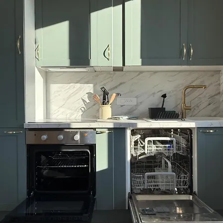 Beautiful Apartment, Shopping Walk Apartment